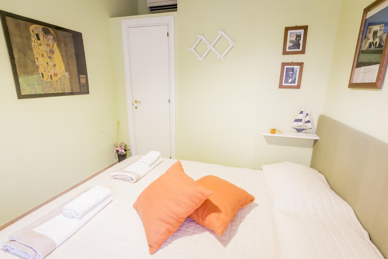 アレーツィオ Mandarinoarancio Bed & Breakfast エクステリア 写真