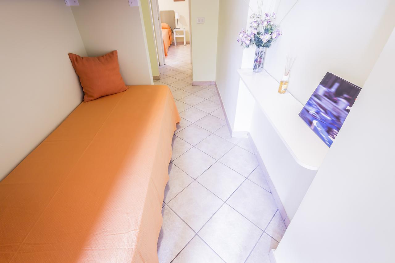 アレーツィオ Mandarinoarancio Bed & Breakfast エクステリア 写真
